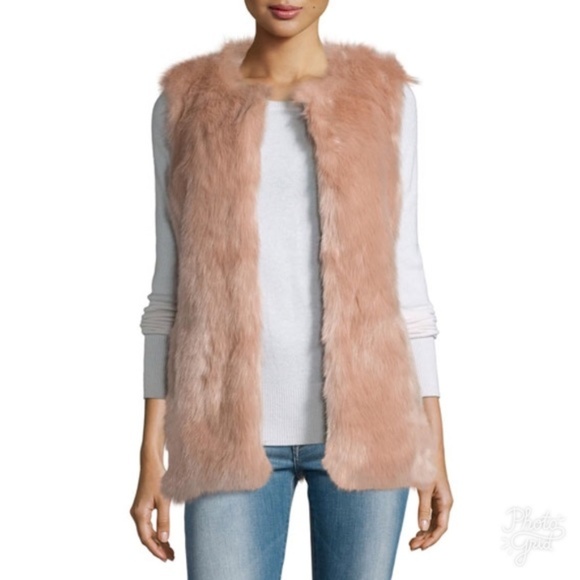 Neiman Marcus CUSP Jackets & Blazers - Neiman Marcus Cusp faux fur vest Neiman Marcus CUSP Jackets & Blazers - Neiman Marcus Cusp faux fur vest